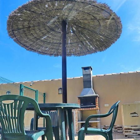 Bungalow Curro Pareja 97 Conil De La Frontera Exterior foto